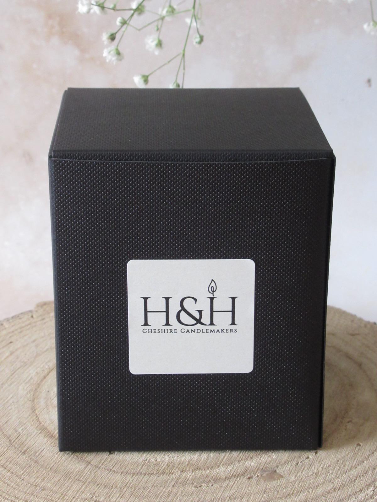 Hygge Candle | Coconut, Vanilla & Ginger Soy Wax Candle – H & H